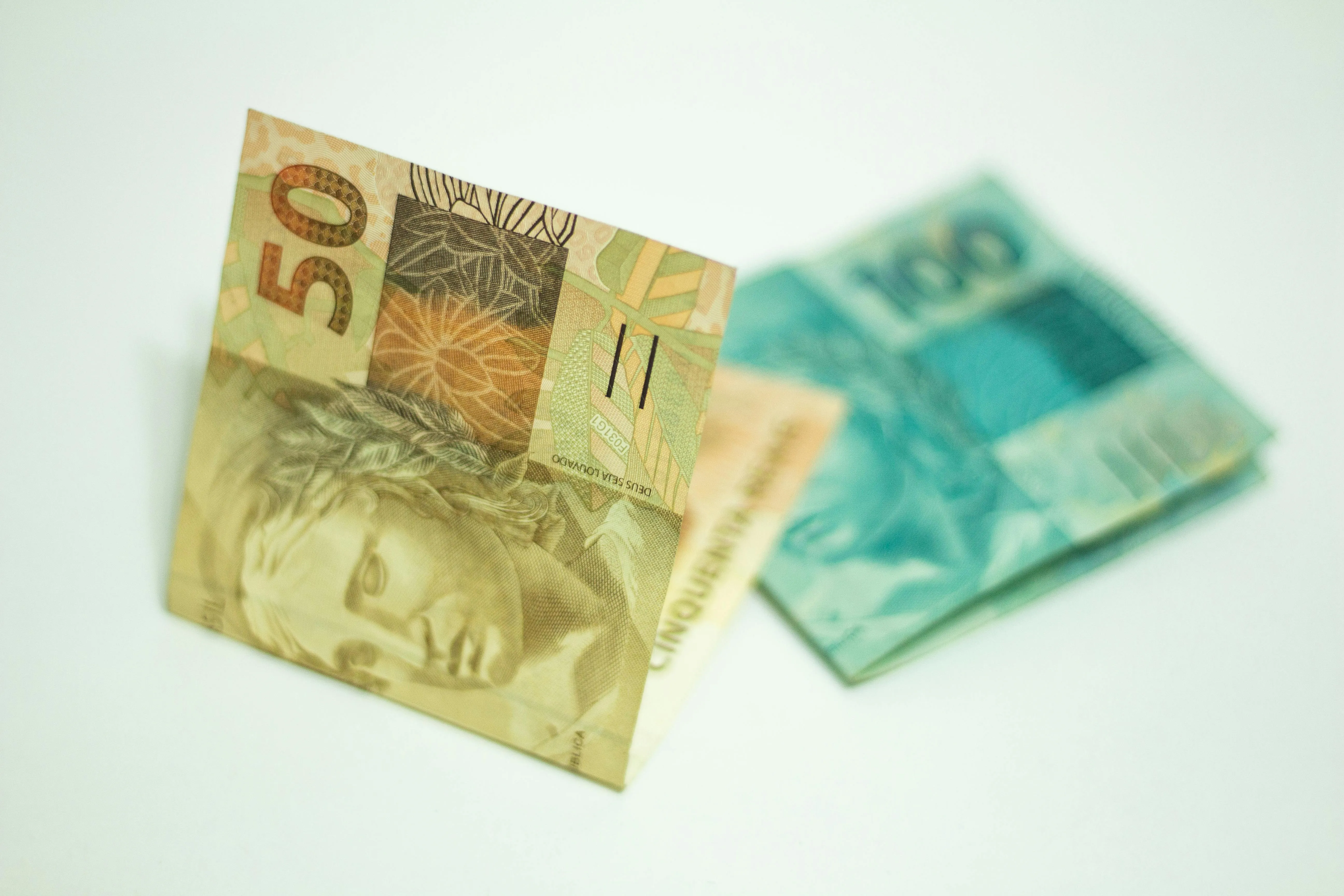Albg pede redistribuição de valores parados na massa falida